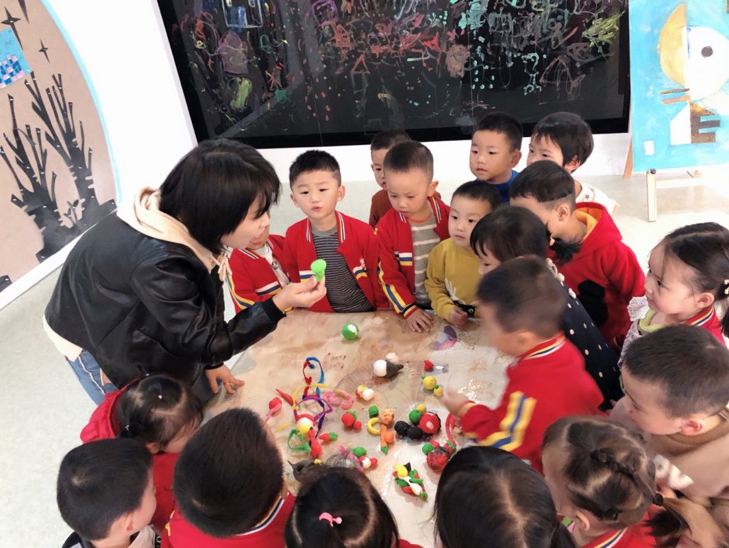好看的彩泥蔬菜.jpg